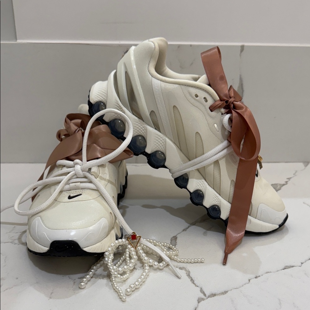 Nike Air Max Dn8 SE Sneakers in Sail/Fossil/Black w/ Ribbon Laces & Charms